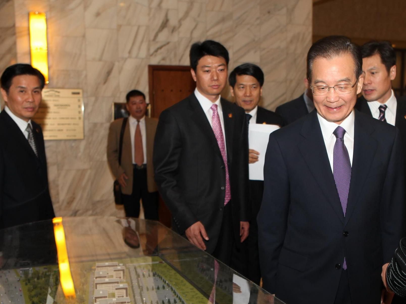 温家宝总理视察格林伍德展台